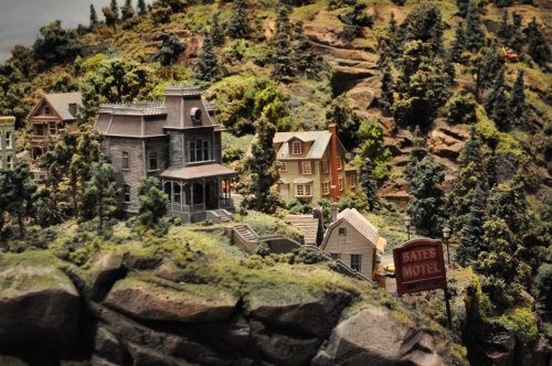 its following me on my vacations this summer..first the actual set at universal studios hollywood now back in NY to a replica of the actual town the house was located